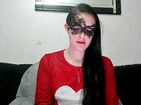 Snapshot of LexiSnowUK chatting on 03-08-25, 08:14 LexiSnowUK online show from 03-08-25, 08:14