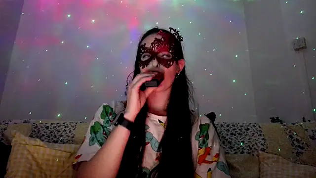 LexiSnowUK online show from 12-02-25, 05:14