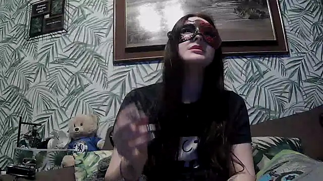 LexiSnowUK online show from 04-03-26, 08:54