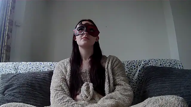 LexiSnowUK online show from 03-27-26, 09:43