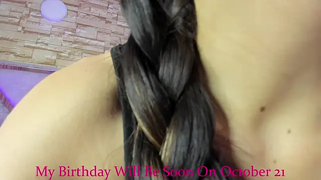  jade white  online show from 09-13-25, 01:11