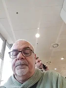 Satiro Sevilla online show from 11-05-25, 02:20