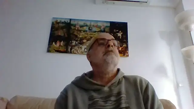 Satiro Sevilla online show from 11-17-25, 04:55