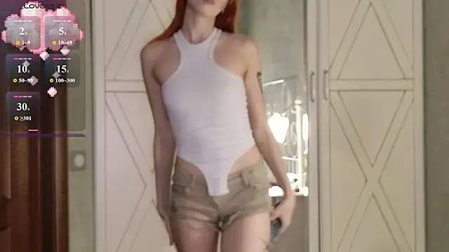 Snapshot of hard_candyy chatting on 06-19-26, 05:30 hard candyy online show from 06-19-26, 05:30