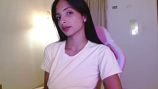 AnnitaSerna  online show from 04-11-26, 03:47