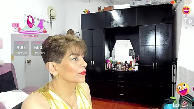 Angelina Stone 65 online show from 10-30-25, 09:44