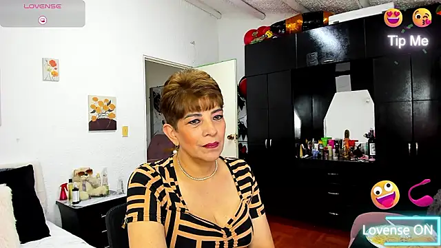 Angelina Stone 65 online show from 02-26-26, 08:20