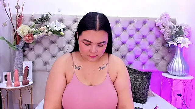 Snapshot of KatyaPittman chatting on 02-06-26, 07:54 KatyaPittman online show from 02-06-26, 07:54