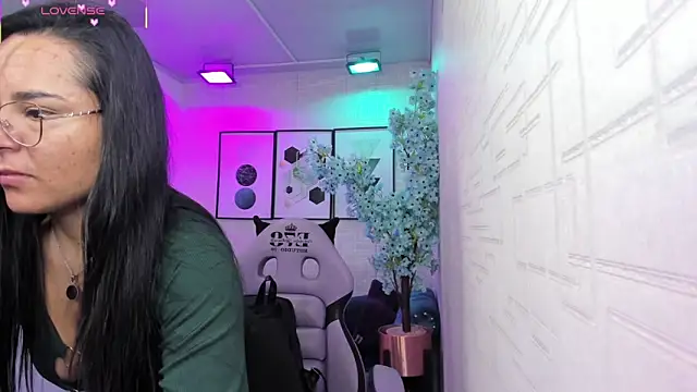 Tiara rr online show from 04-08-26, 03:19