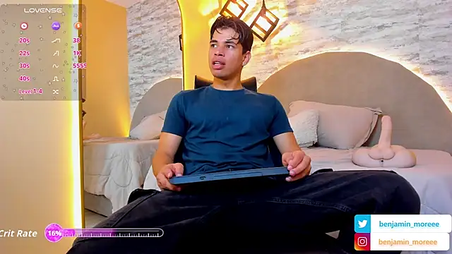 Benjamin More online show from 09-27-25, 11:16