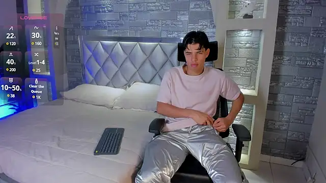 Benjamin More online show from 03-21-25, 10:28