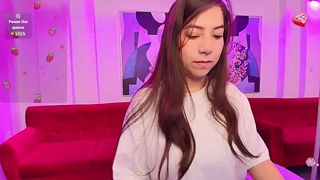 Ema louis  online show from 03-02-25, 12:03