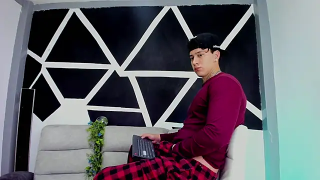 JUSTIN FULLER1 online show from 11-03-25, 05:27