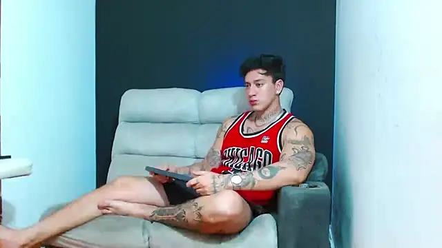 JUSTIN FULLER1 online show from 07-26-26, 01:34