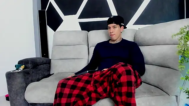 JUSTIN FULLER1 online show from 11-09-25, 07:07