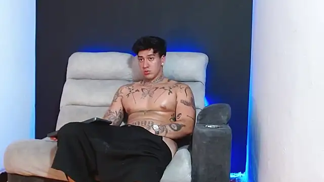 JUSTIN FULLER1 online show from 12-20-25, 08:28