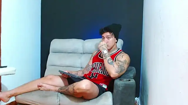 JUSTIN FULLER1 online show from 07-25-26, 01:17