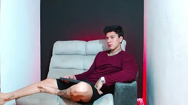 Snapshot of JUSTIN_FULLER1 chatting on 02-09-26, 10:52 JUSTIN FULLER1 online show from 02-09-26, 10:52