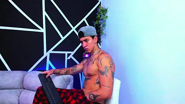 JUSTIN FULLER1 online show from 02-09-25, 02:29