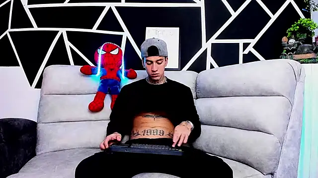 JUSTIN FULLER1 online show from 03-19-25, 09:16