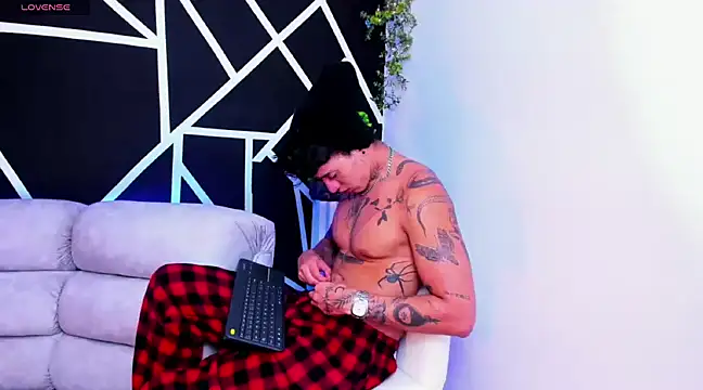 JUSTIN FULLER1 online show from 02-15-25, 02:37