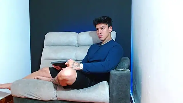 Snapshot of JUSTIN_FULLER1 chatting on 01-16-26, 08:24 JUSTIN FULLER1 online show from 01-16-26, 08:24