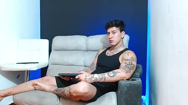 JUSTIN FULLER1 online show from 04-16-26, 10:34