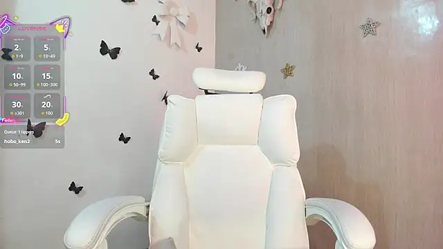 Snapshot of Asterothxznikki chatting on 02-20-26, 01:46 Asterothxznikki online show from 02-20-26, 01:46