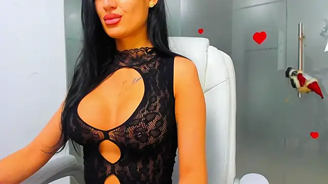 Queenrafaella online show from 01-06-26, 02:59