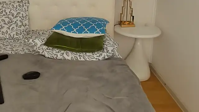 SkinnyDolly online show from 03-23-25, 12:26