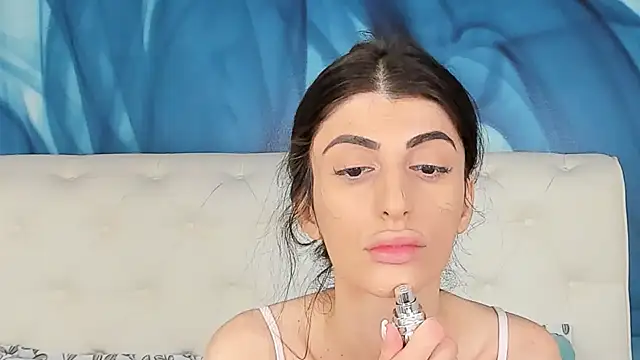 SkinnyDolly online show from 10-14-25, 02:12