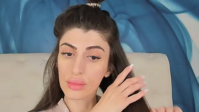 SkinnyDolly online show from 12-14-25, 03:02