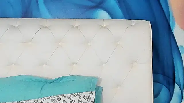SkinnyDolly online show from 07-08-26, 04:35