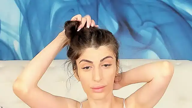 SkinnyDolly online show from 10-03-25, 02:04