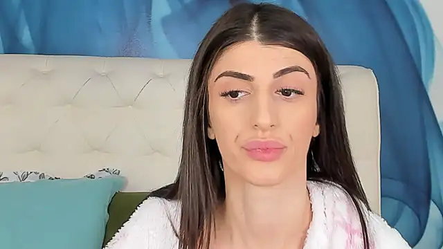 SkinnyDolly online show from 01-09-26, 08:49