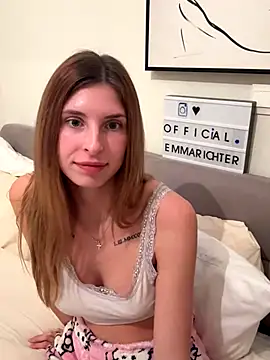 emma05 online show from 01-07-26, 06:13