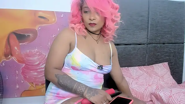 Snapshot of Indianbrownie chatting on 01-07-26, 03:22 Indianbrownie online show from 01-07-26, 03:22