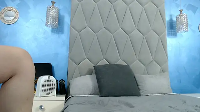 AretiAlisya online show from 10-25-25, 05:39