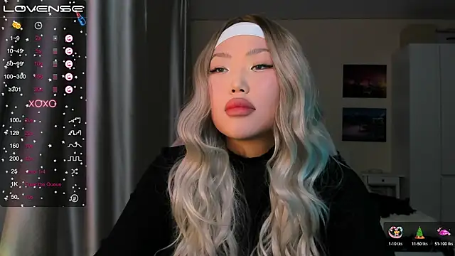 Snapshot of uko_sa chatting on 12-20-24, 12:49 uko sa online show from 12-20-24, 12:49