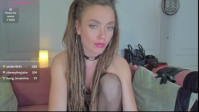 KellyFouler online show from 01-29-25, 05:02