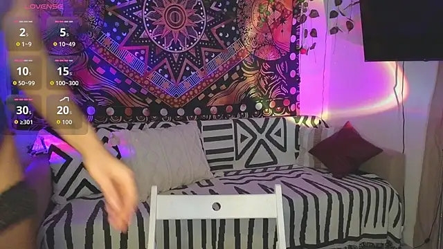 KellyFouler online show from 10-12-25, 03:24