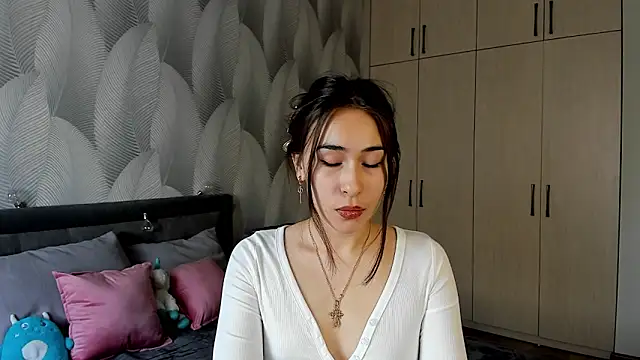 Snapshot of Bambiii_bby chatting on 01-27-25, 07:56 Bambiii bby online show from 01-27-25, 07:56