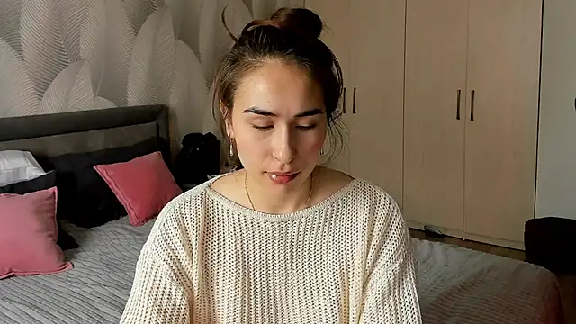 Bambiii bby online show from 03-06-26, 04:51