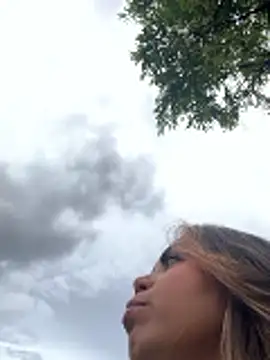 lariic online show from 03-18-26, 08:21