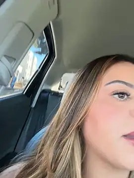 lariic online show from 06-19-26, 01:17
