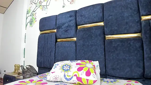 skaysanchez1 online show from 02-06-26, 07:43