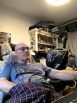 bogland33 online show from 11-23-25, 09:52