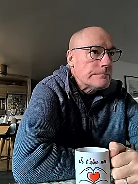 bogland33 online show from 11-26-25, 07:41