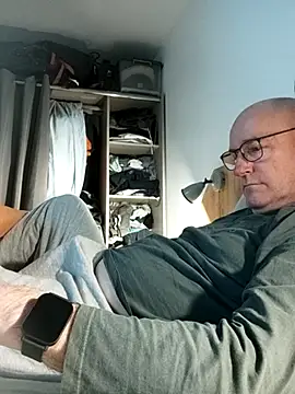 bogland33 online show from 04-05-26, 06:58