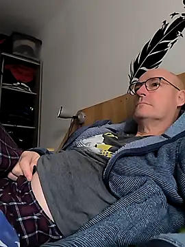 bogland33 online show from 10-29-25, 08:02